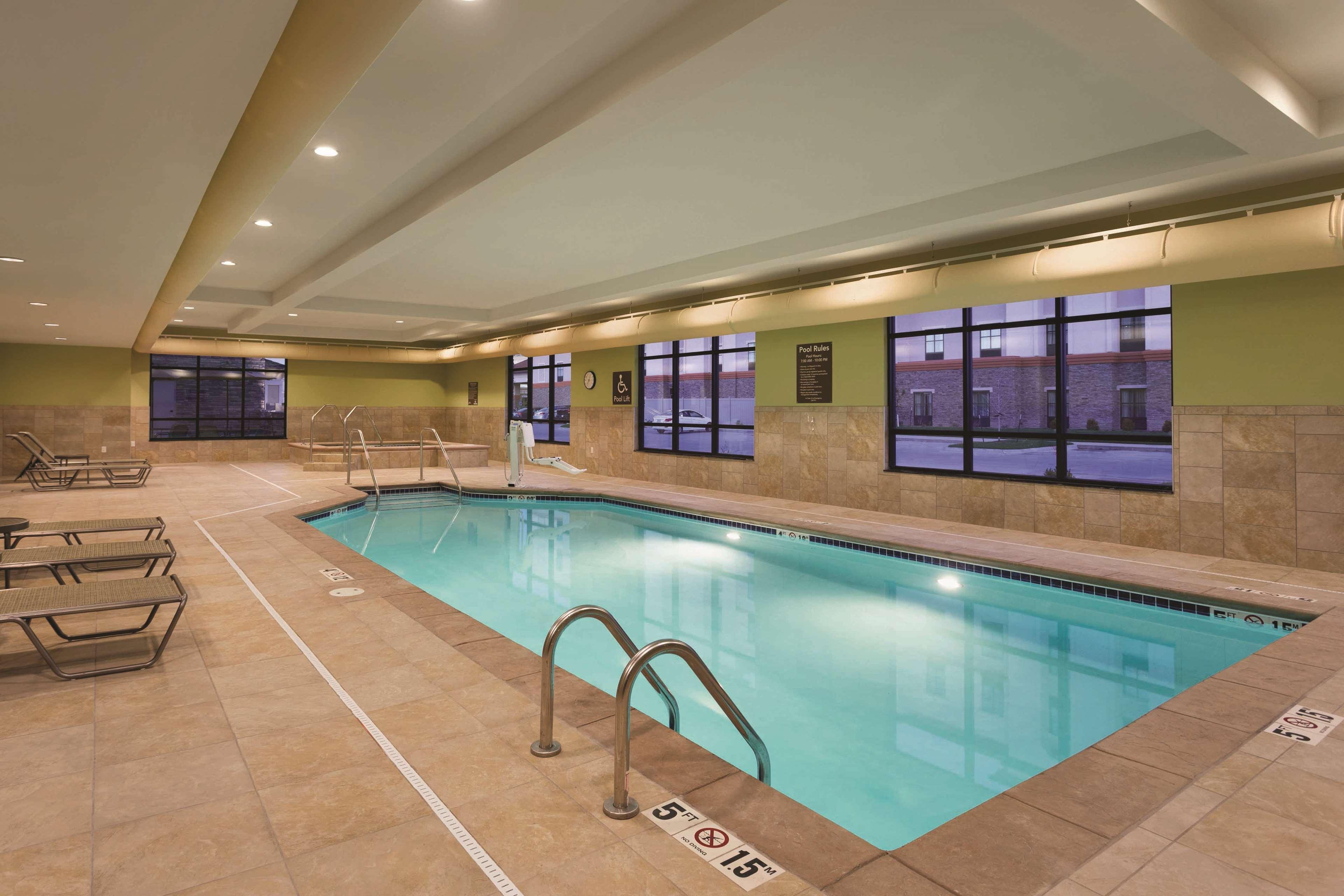 Homewood Suites By Hilton West Des Moines/Sw Mall Area Exterior photo